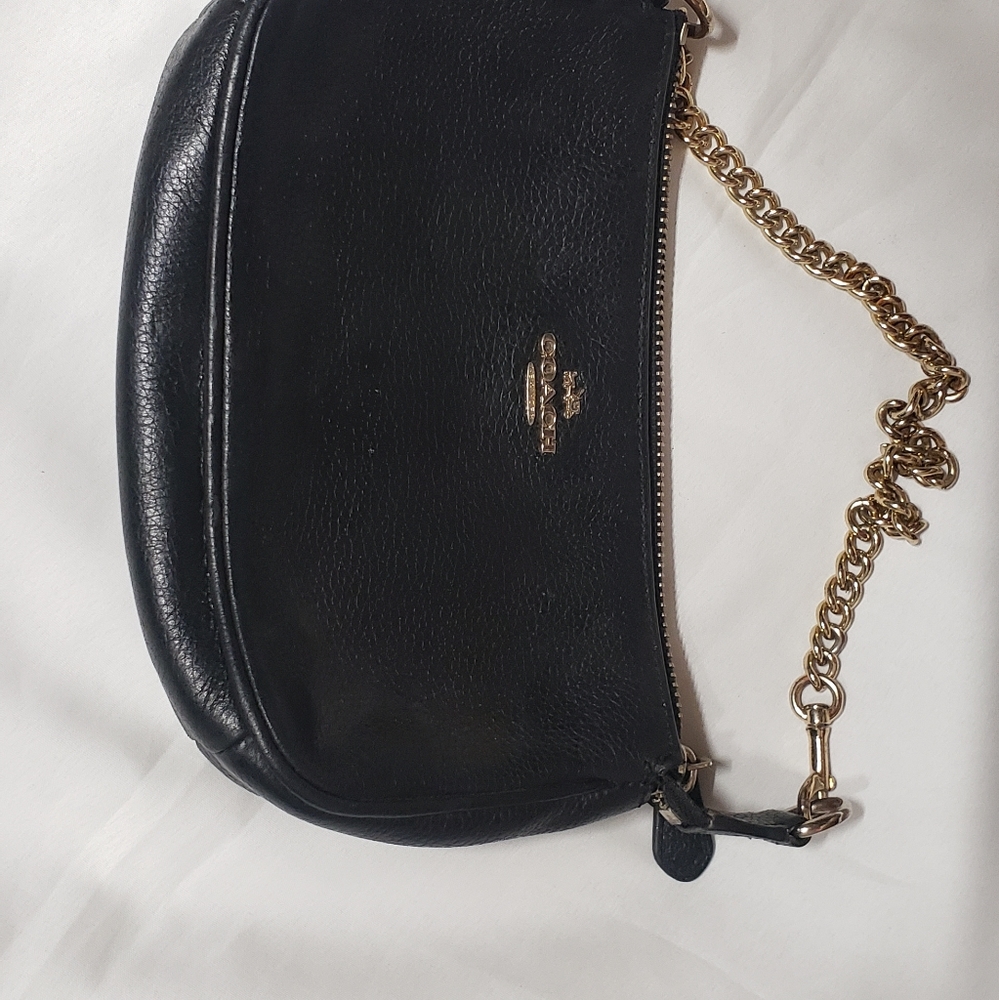 VINTAGE CHAIN COACH